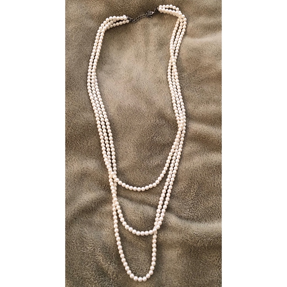 Pearl necklace